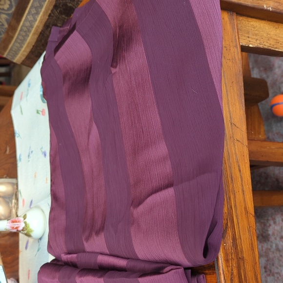 Two Chris Madden window sheers and valance - Picture 2 of 4